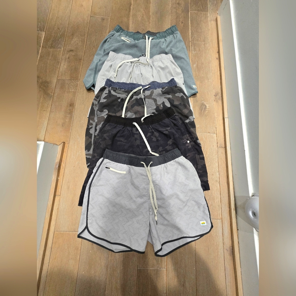 5 pairs Vuori men's shorts Large